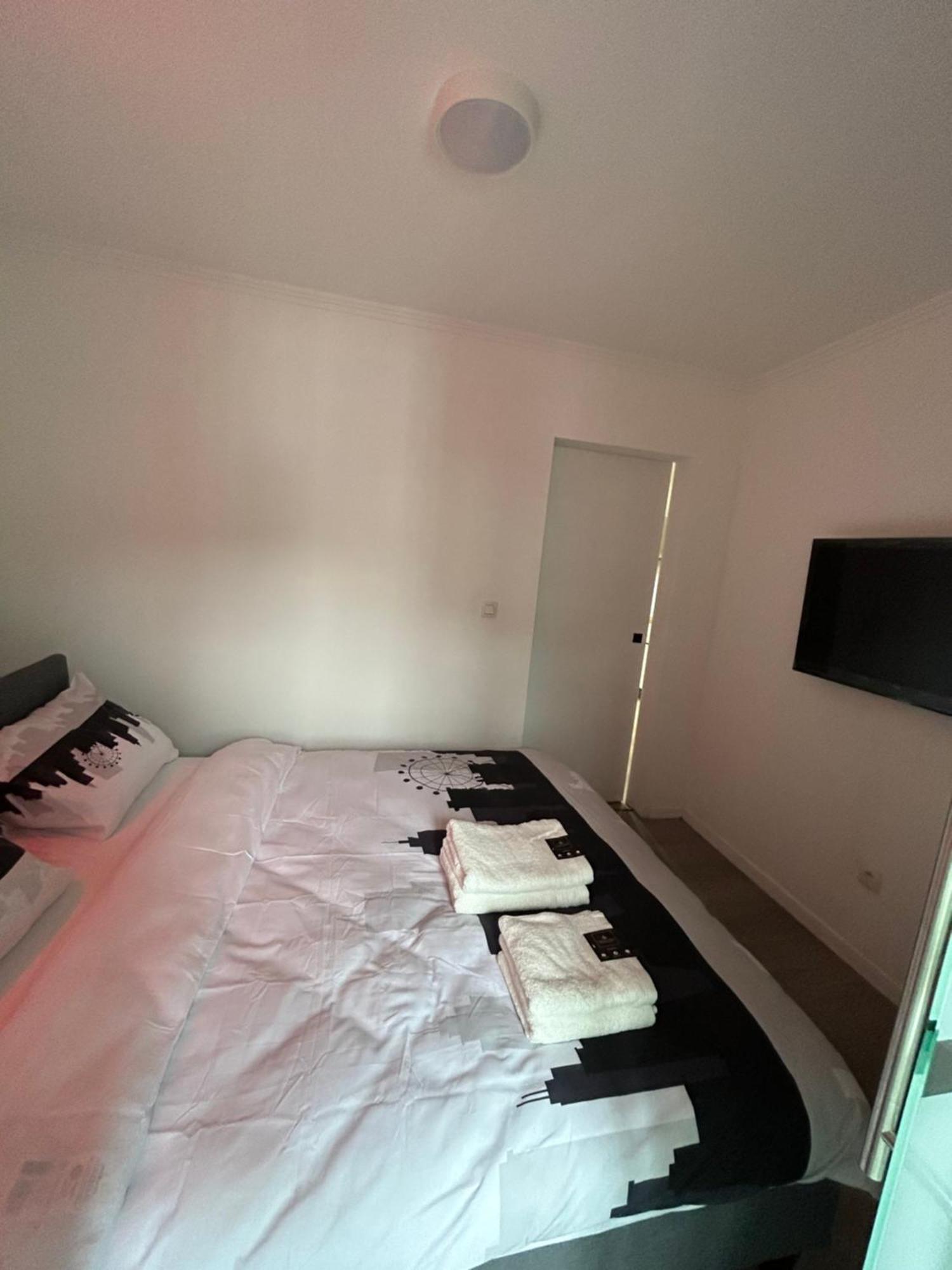 Foursuites Liegi Esterno foto